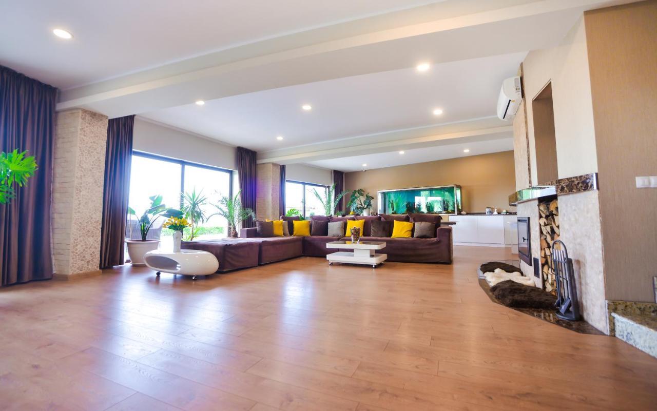 Casa Miralago Boutique Adults Only Tulcea Ngoại thất bức ảnh