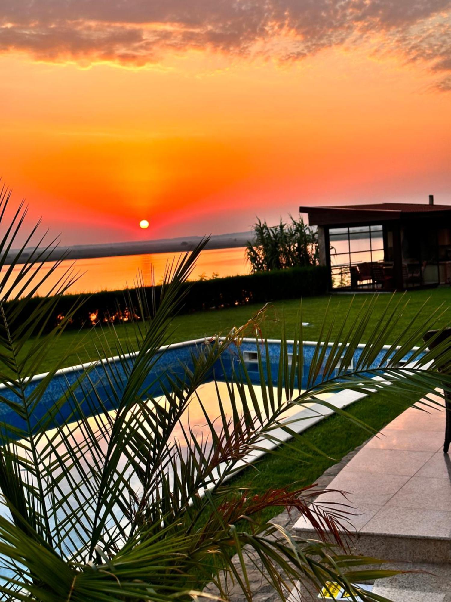 Casa Miralago Boutique Adults Only Tulcea Ngoại thất bức ảnh