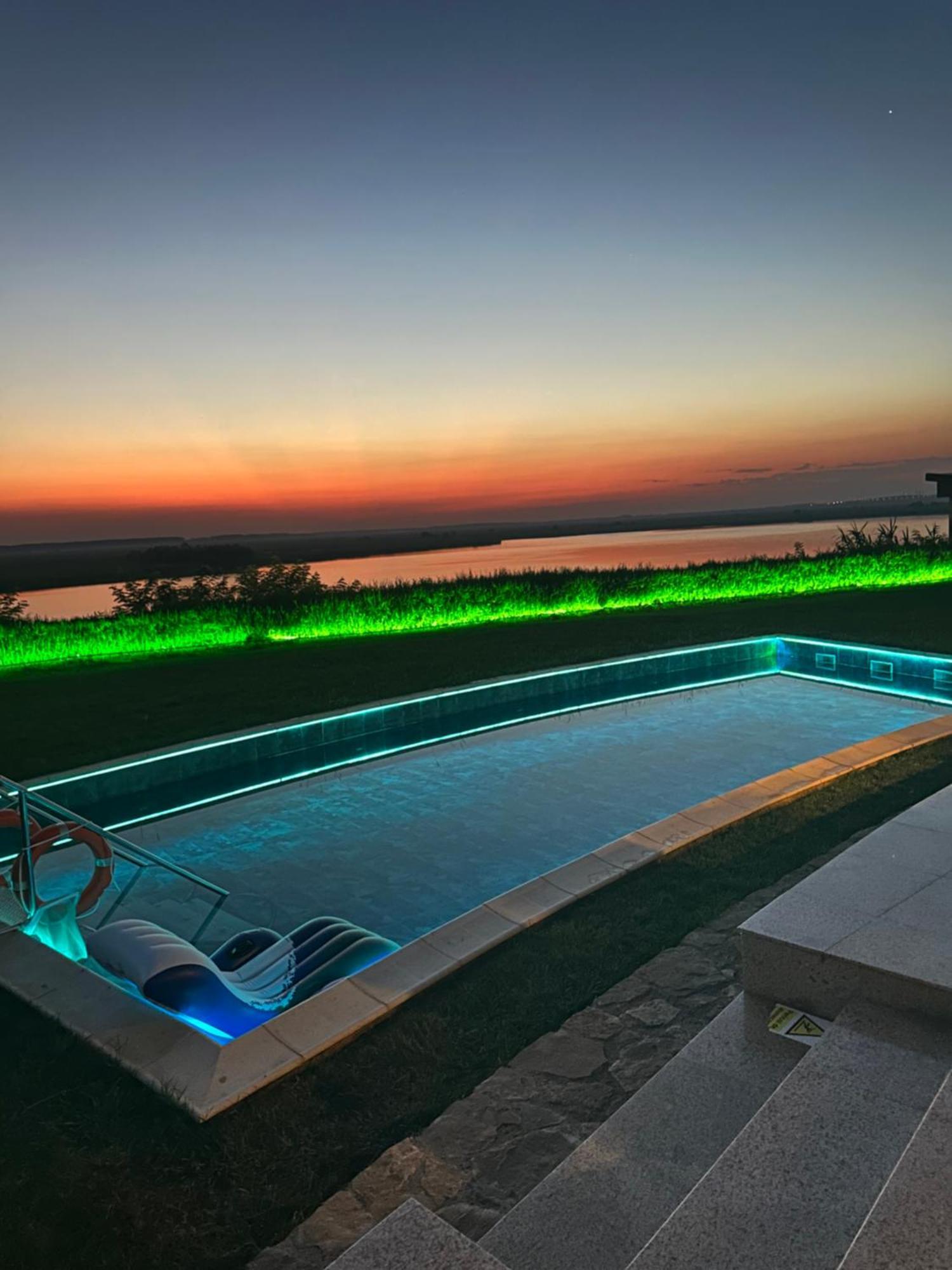 Casa Miralago Boutique Adults Only Tulcea Ngoại thất bức ảnh